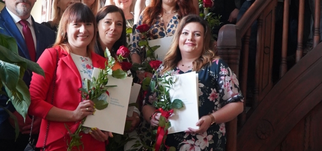 Burmistrz Grodziska Wielkopolskiego wręczył stopnie awansu nauczycielom
